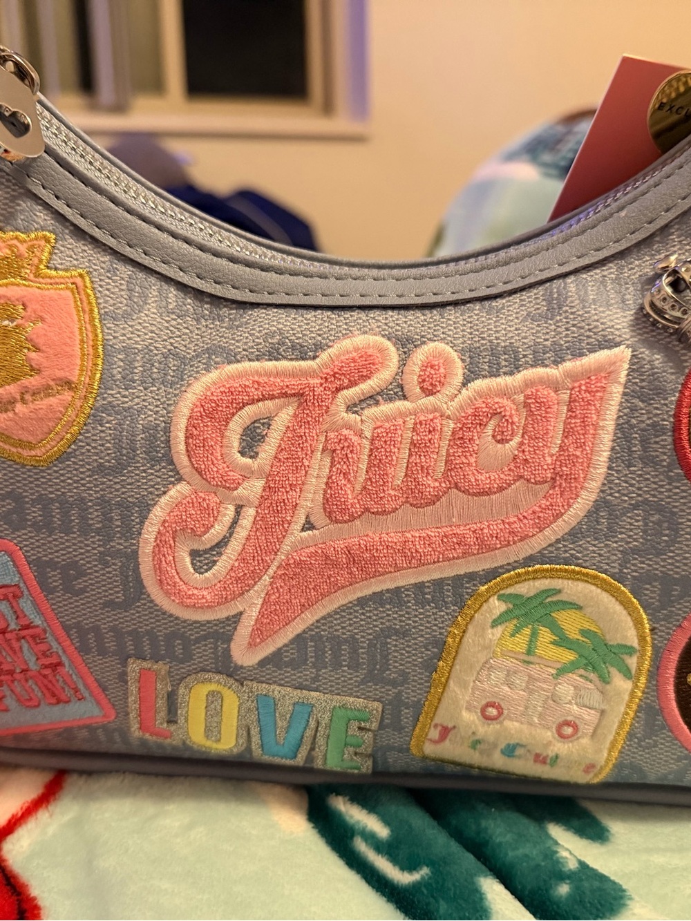 BNWT Juicy “Run The World” bag